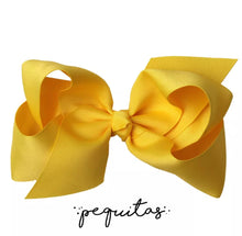 Cargar imagen en el visor de la galería, Moña de tela mediana 4plg varios colores