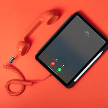 Cargar imagen en el visor de la galería, POP Phone USB-C varios colores