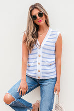 Cargar imagen en el visor de la galería, Chaleco tejido rayas celeste S
