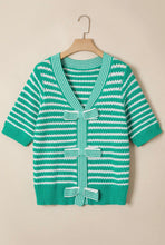 Cargar imagen en el visor de la galería, Blusa tejida verde con moñas S
