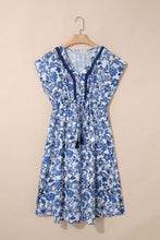 Cargar imagen en el visor de la galería, Vestido corto azul con flores M
