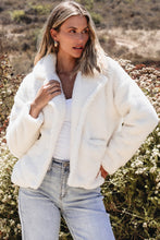 Cargar imagen en el visor de la galería, Chaqueta blanca Faux Fur S
