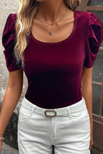 Cargar imagen en el visor de la galería, Blusa velvet corinta manga puff M
