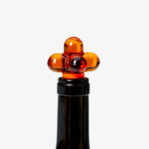 Hobknob tapa vino ámbar