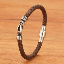 Cargar imagen en el visor de la galería, Pulsera cuero rosca metal
