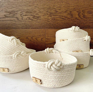 Cesta con nudos pequeña 12x7cms