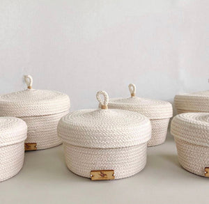 Cesta mediana con tapadera