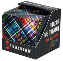 Cargar imagen en el visor de la galería, Cubo Shashibo Disco Plaid
