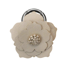 Cargar imagen en el visor de la galería, Charm flor de cuero
