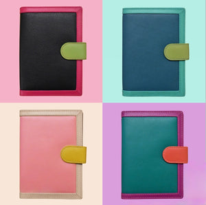 Billetera porta pasaporte de cuero