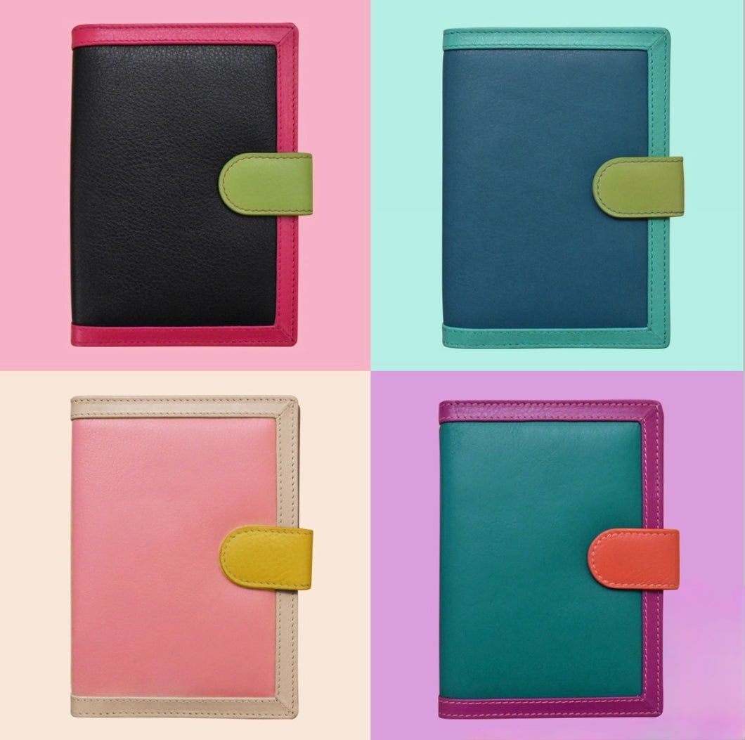 Billetera porta pasaporte de cuero