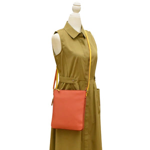 Cartera crossbody expandible de cuero