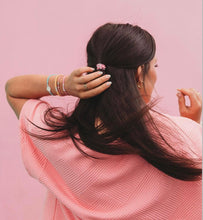 Cargar imagen en el visor de la galería, Pulseras Embrace
