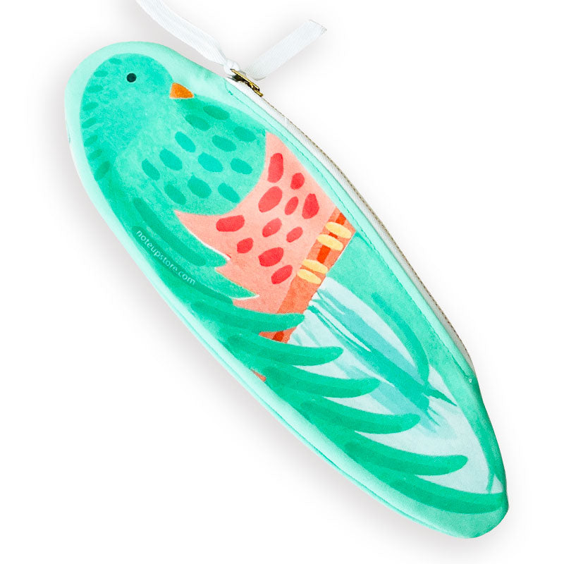 Estuche con forma de Quetzal verde pastel