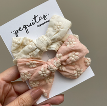 Cargar imagen en el visor de la galería, Set 2 moños especiales
