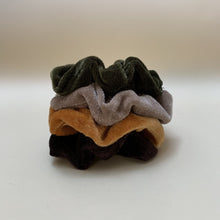 Cargar imagen en el visor de la galería, French Scrunchies
