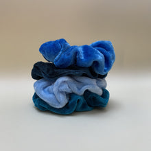Cargar imagen en el visor de la galería, French Scrunchies
