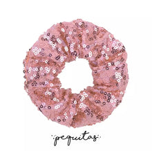 Cargar imagen en el visor de la galería, French Scrunchies con perlas

