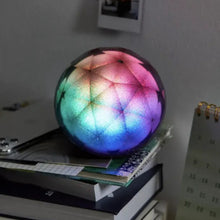 Cargar imagen en el visor de la galería, Bocina LED multicolor
