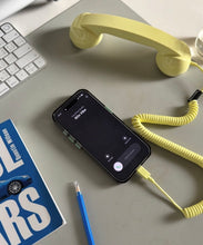 Cargar imagen en el visor de la galería, POP Phone USB-C varios colores
