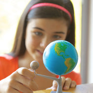 Modelo De La Tierra Y Luna - Earth-Moon Model