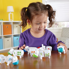 Cargar imagen en el visor de la galería, Snap And Learn Counting Cows
