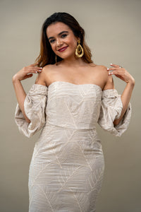 Vestido Creme beige corto con hojas y mangas abombadas L
