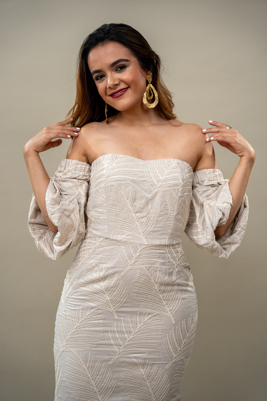 Vestido Creme beige corto con hojas y mangas abombadas L