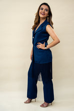 Cargar imagen en el visor de la galería, Set Lys chaleco y pantalón azul con flecos L

