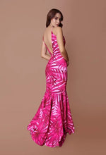 Cargar imagen en el visor de la galería, Vestido mohana rosado con escote en v en espalda M
