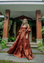Cargar imagen en el visor de la galería, Vestido Ocre cafe tornasol M
