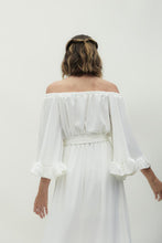 Cargar imagen en el visor de la galería, Vestido largo off shoulder blanco L
