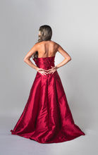 Cargar imagen en el visor de la galería, Vestido Rosalia rojo con moña L
