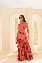 Cargar imagen en el visor de la galería, Vestido Terracota con flores y caída en cascada M
