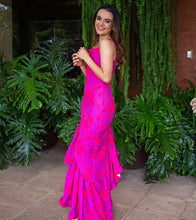 Cargar imagen en el visor de la galería, Vestido Tulipan rosado y lila con vuelos M
